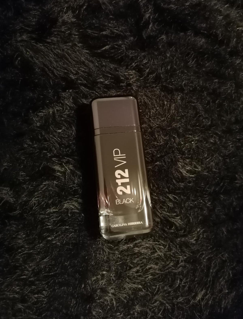 🏆 Trío – Lacoste Blanc, Valentino Born in Roma & 212 VIP Black 🏆